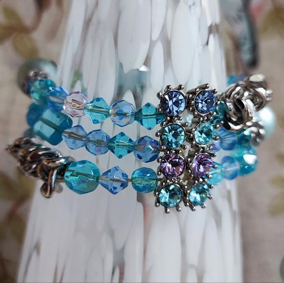 3 Strand Vintage Blue Pastel Faceted Glass Beads Beaded Stretch Bracelet - Picture 7 of 11